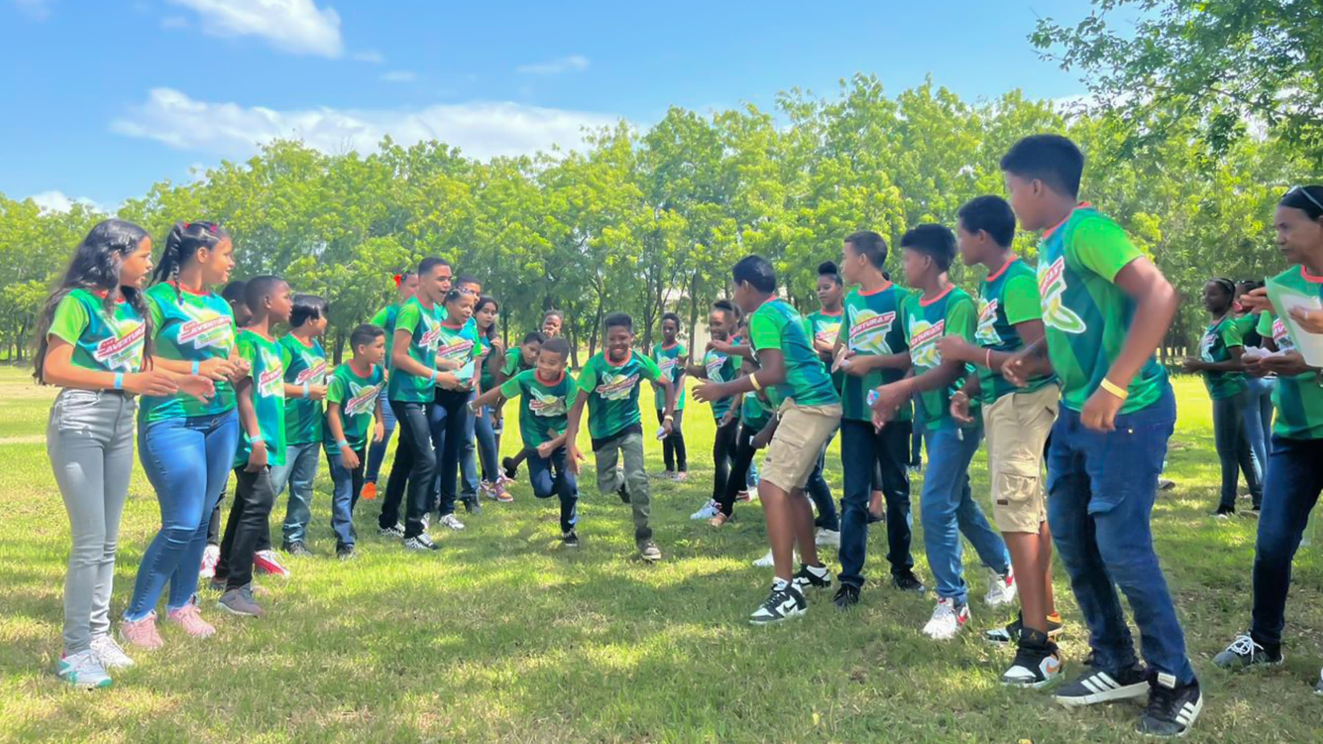 Empoderando Futuros Brillantes: El Campamento Infantil de Coopbueno en Castañuelas